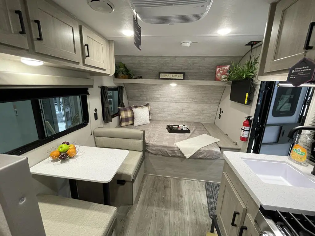 2026 CATALINA 164BHX | Bluenose RV - RVC Navigator