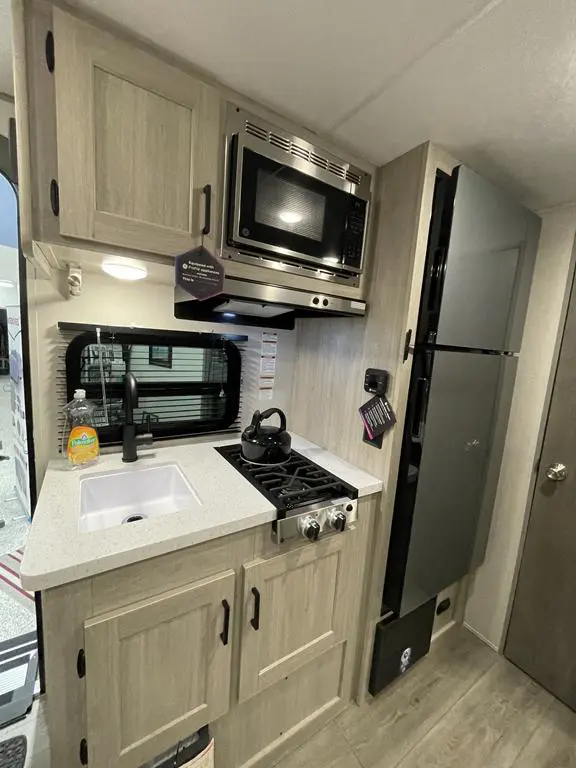 2026 CATALINA 164BHX | Bluenose RV - RVC Navigator