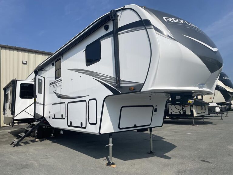 Fifth Wheel trailers - Bluenose RV Centre